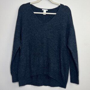 H&M V Neck Classic Long Sleeve Comfy Cozy Wool Blend Sweater Longer in Back